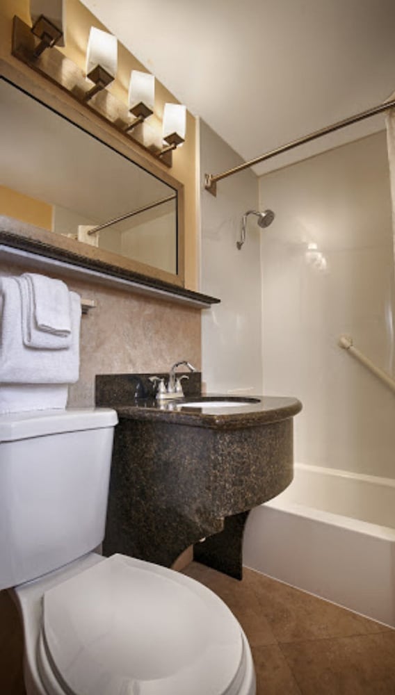 Best Western Historic Bayfront 25/39