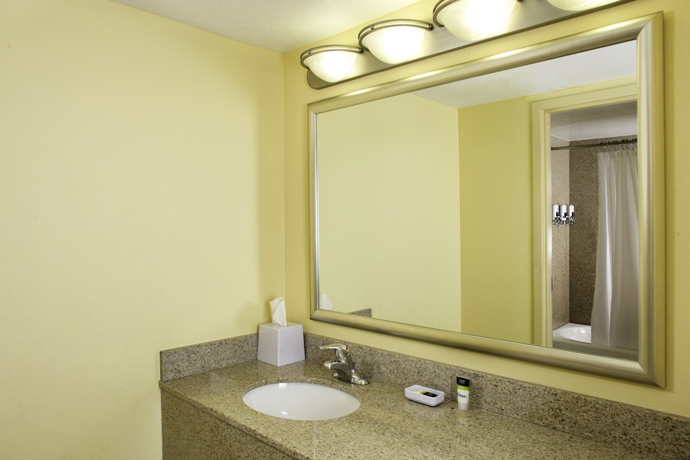 Four Points by Sheraton Cocoa Beach 11/23