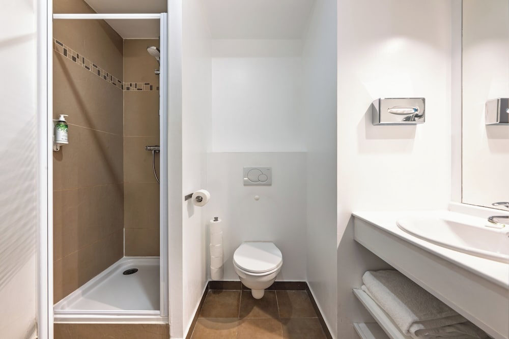 RESIDHOTEL LILLE VAUBAN(FORMERLY COSY S LILLE VAUBAN APARTHOTEL) 68/70