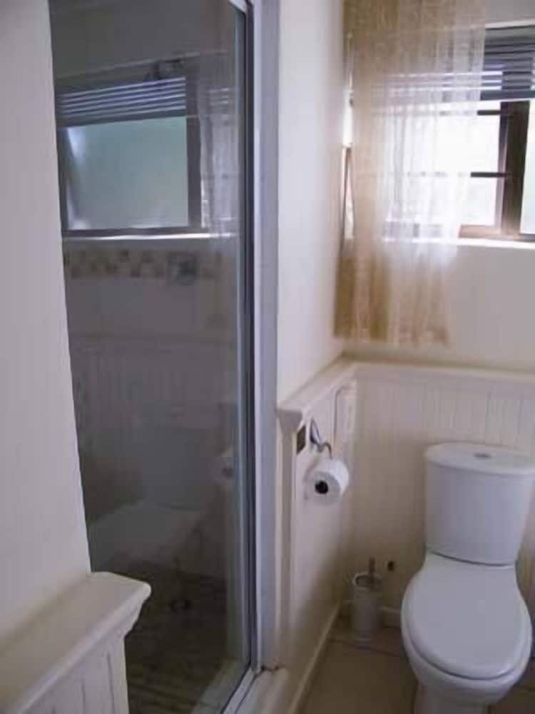 Princes Lodge Guest House 22/26