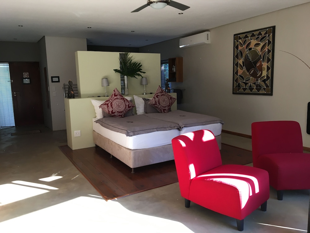 Lily Pond Country Lodge 60/82