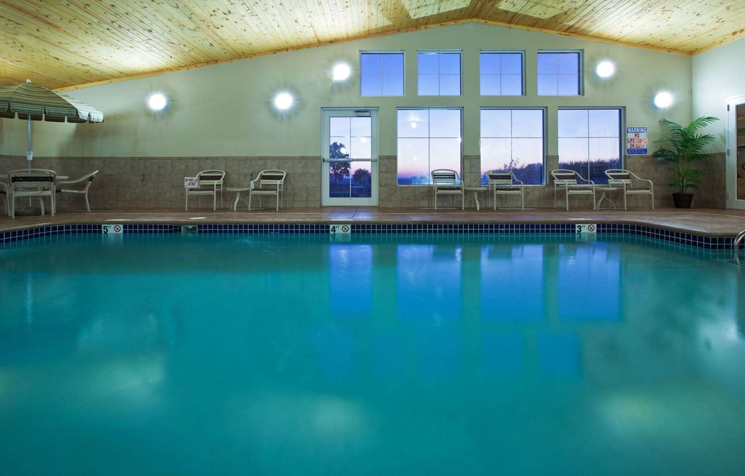Americinn By Wyndham Osage 25/48