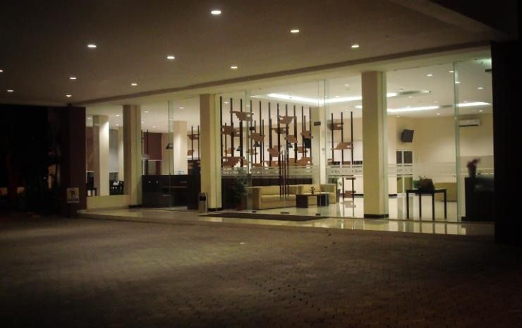 De Resort Mojokerto 2/10