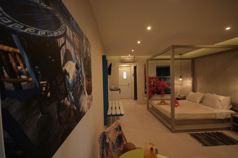 Irina Beach Hotel 44/68