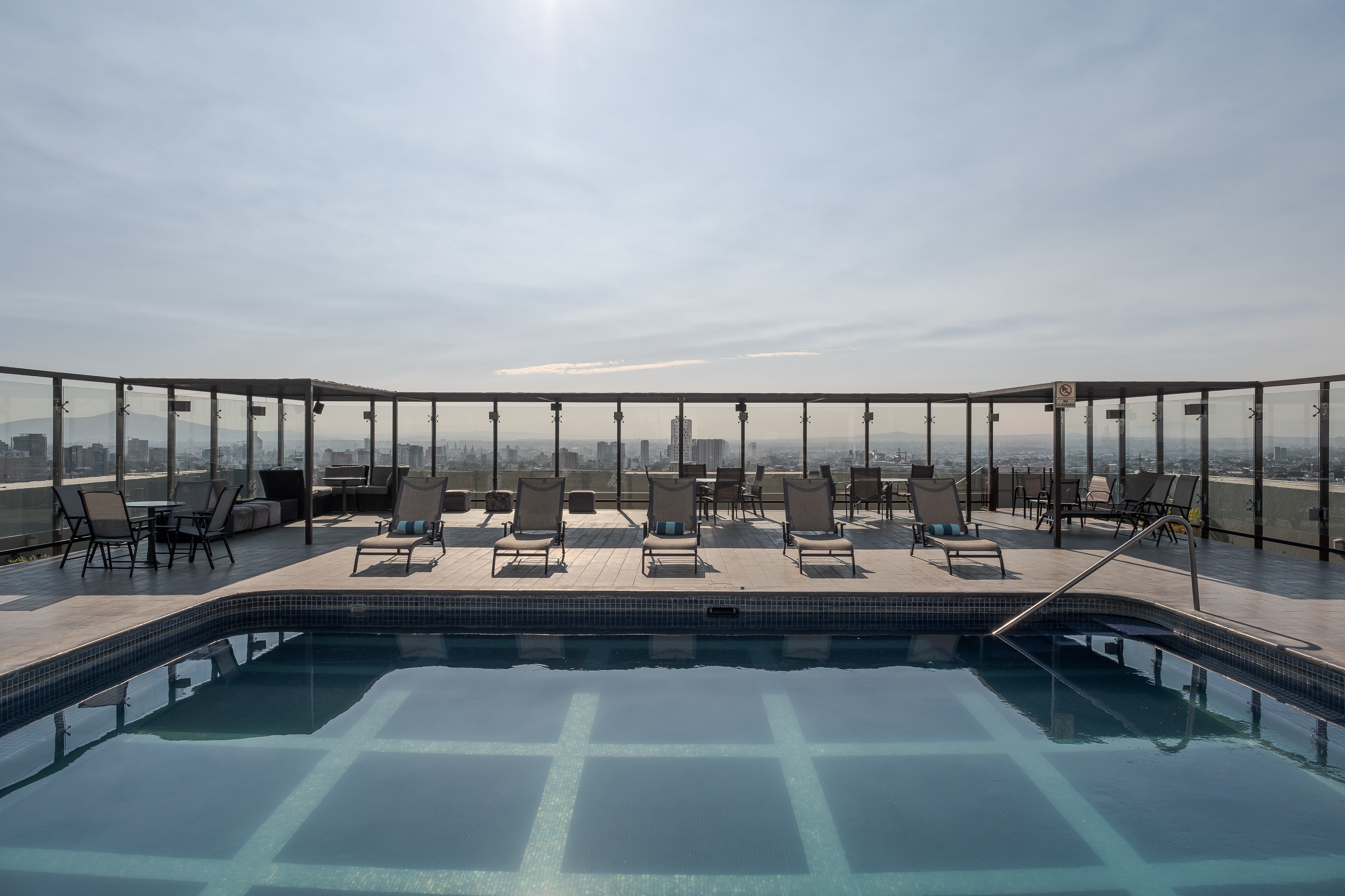 HOLIDAY INN SELECT GUADALAJARA 38/72