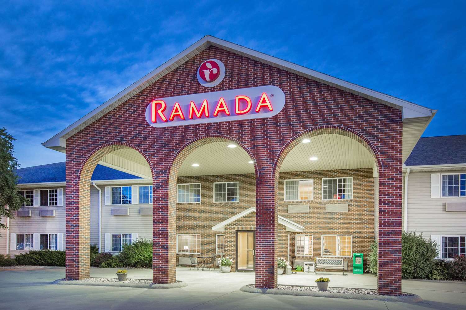 Ramada by Wyndham Spirit Lake/Okoboji 2/34