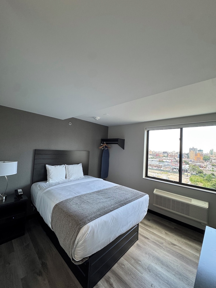 Capital Hotel Long Island City 6/15