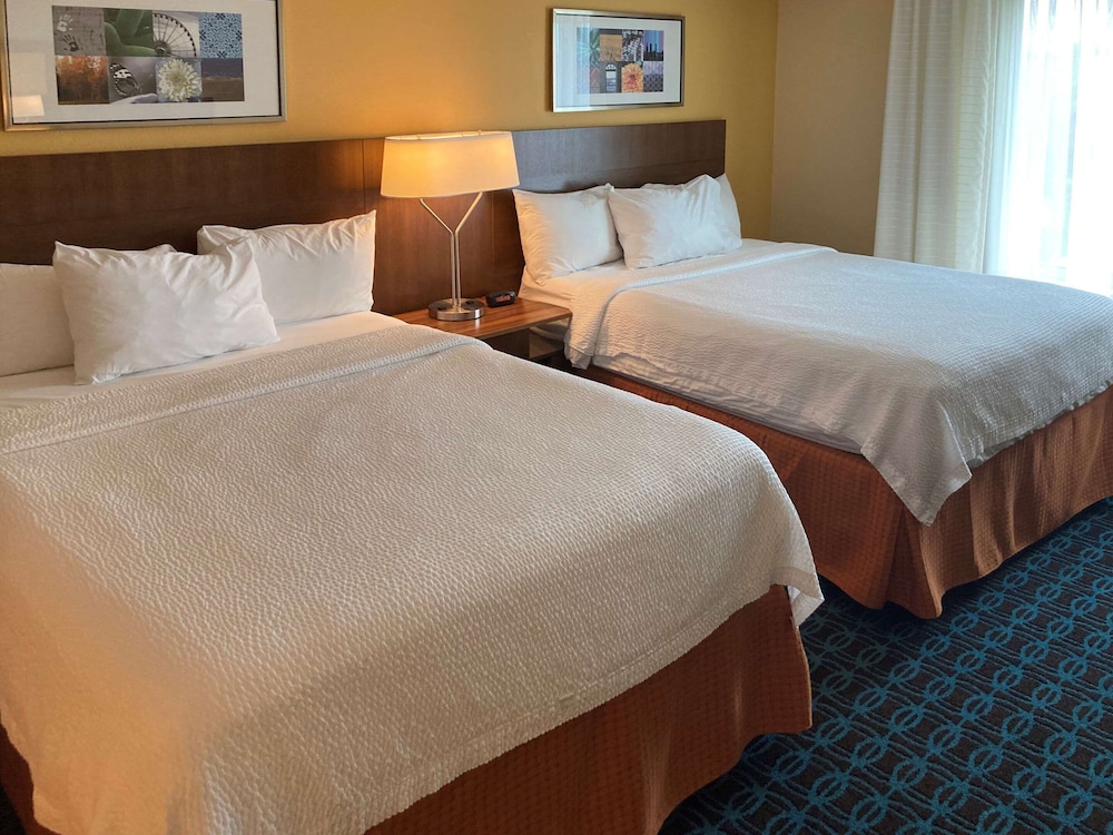 Comfort Inn and Suites Ankeny - Des Moines 5/31