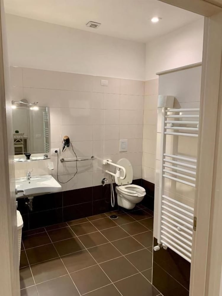 Romano B&B 20/23