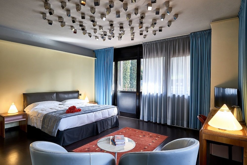 Albornoz Palace Hotel 32/71