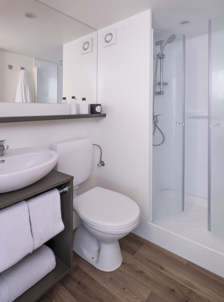 wecamp Cadaques 40/44