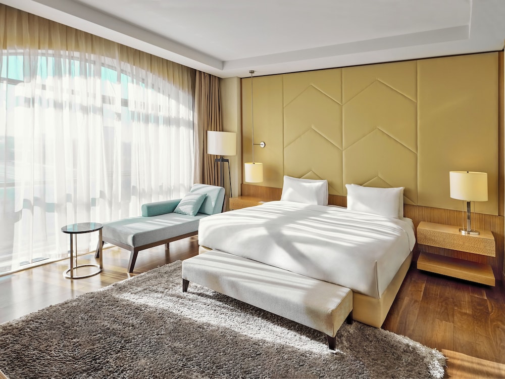 Hyatt Regency Tashkent 20/72