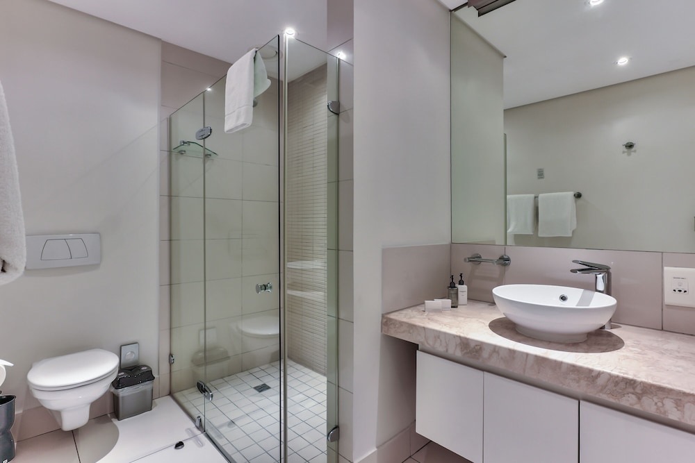 Lawhill Luxury Apartments 72/73