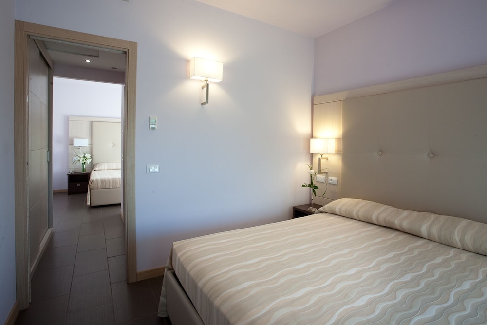Porto Azzurro 17/65