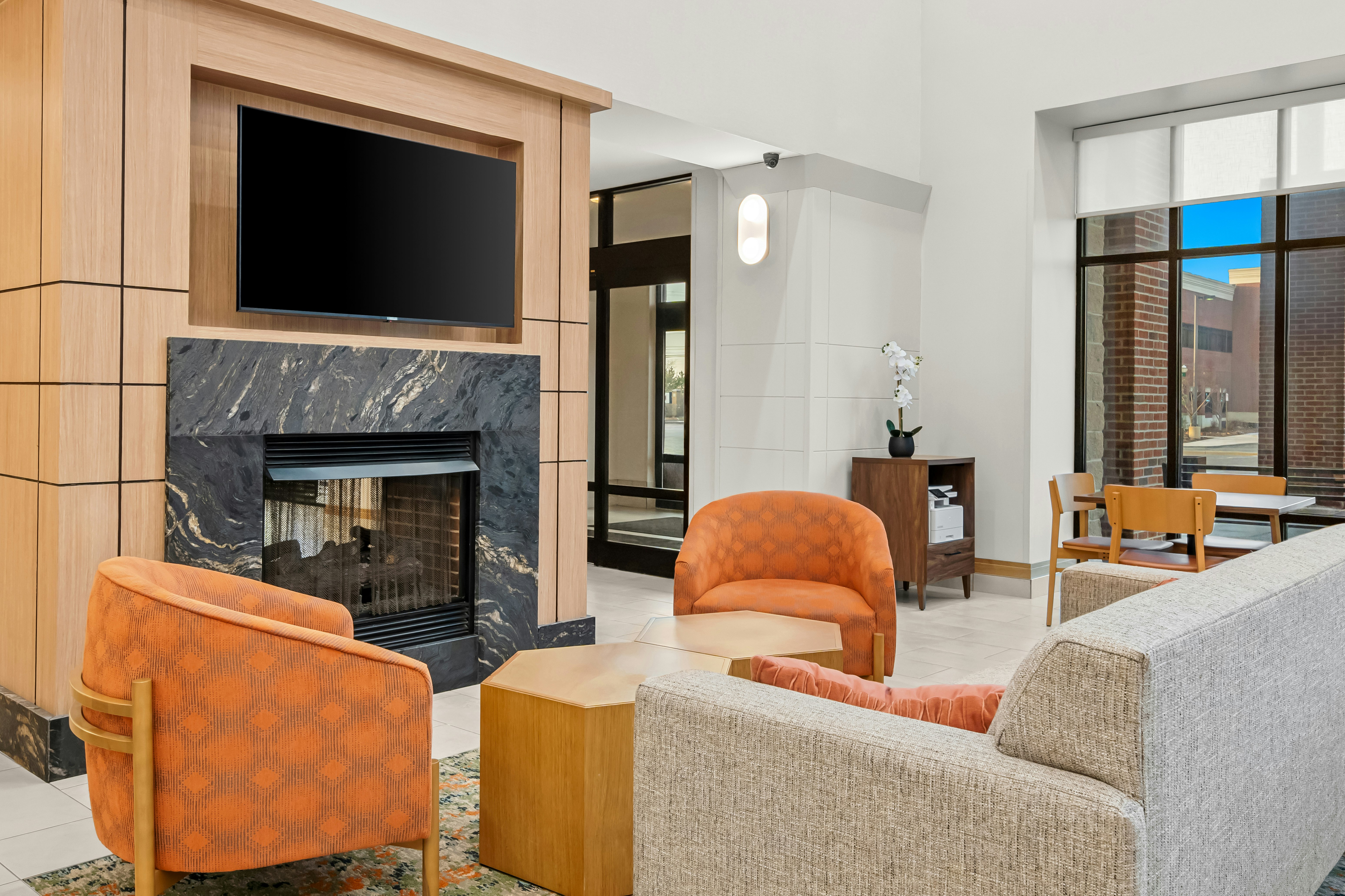 Hampton Inn Suites Detroit Canton 52/89