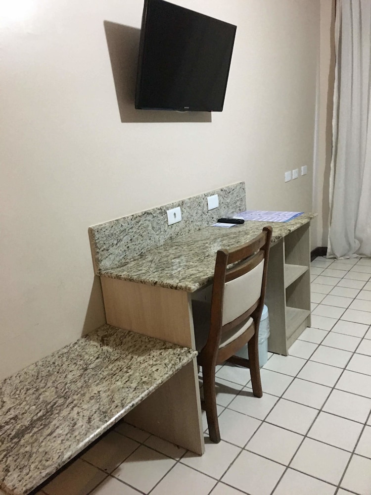 Sueds Plaza Hotel 44/56