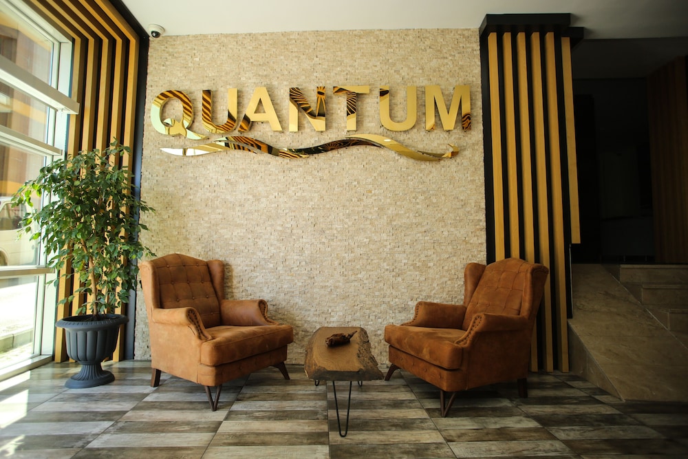 Quantum Hotel 12/92