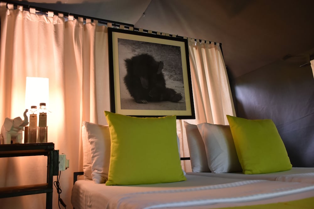 Mahoora Tented Safari Camp Bundala 5/18