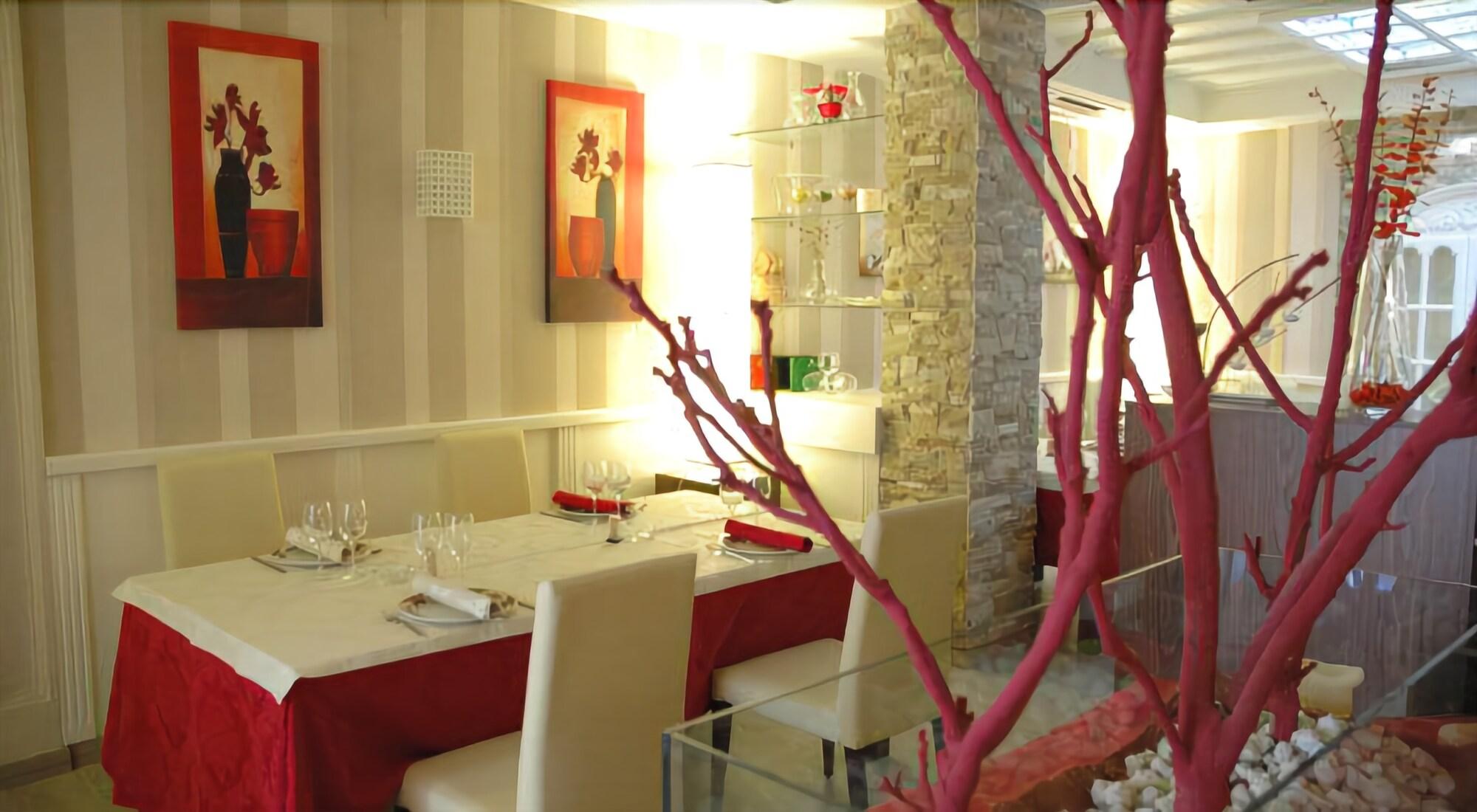 Hotel Ideal 38/42