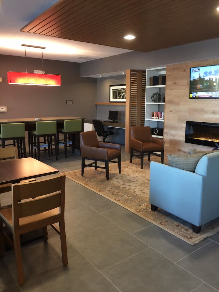 Country Inn & Suites by Radisson, Novi, MI 18/26