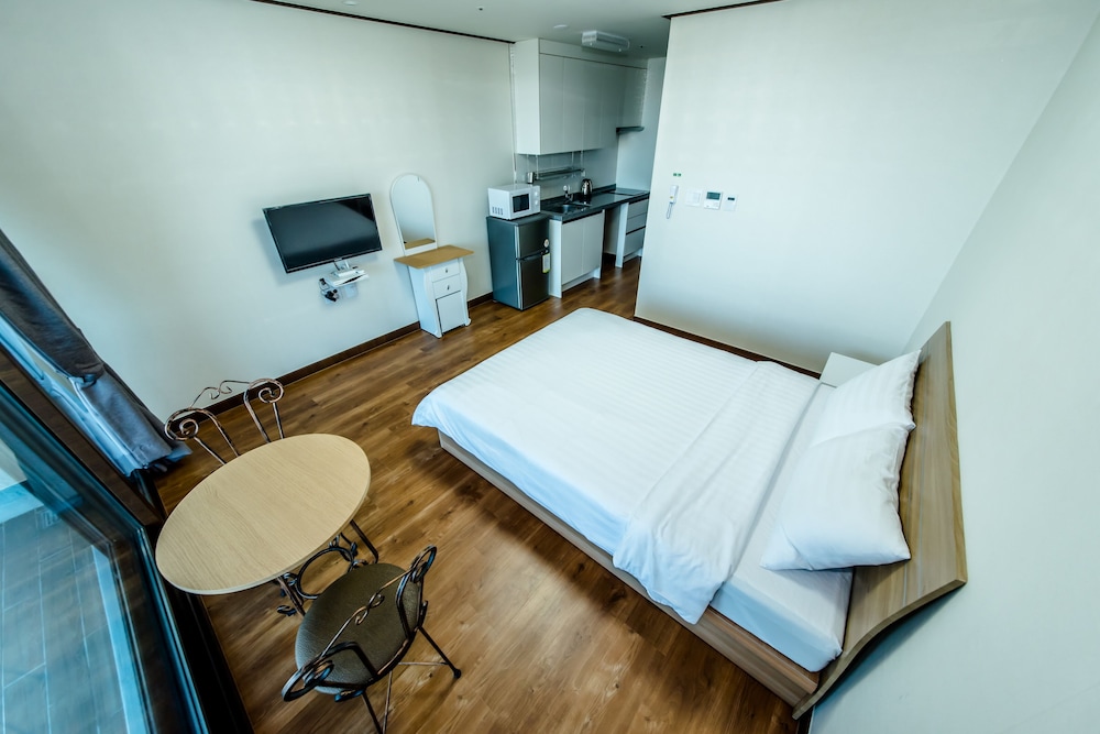 Rejina Pension 39/68