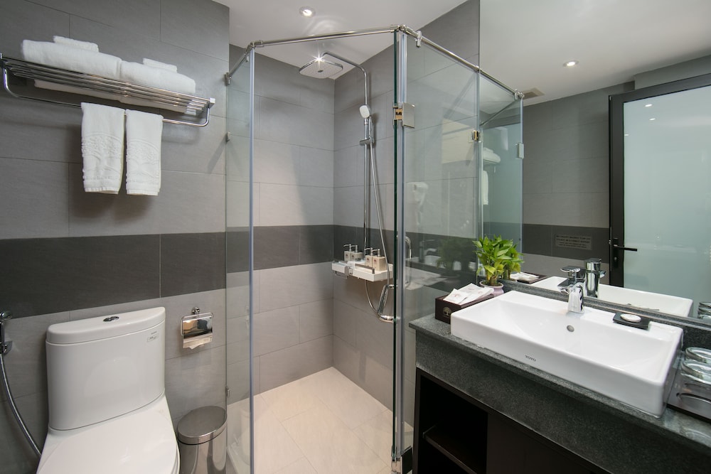 Hanoi Fiesta Hotel & Spa 41/42