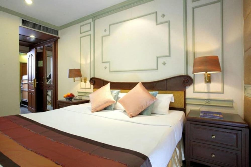 Majestic Suites 14/34