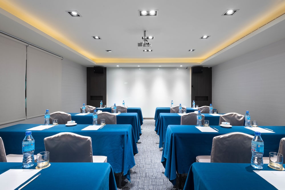 Lakeshore Hotel Suao 54/62