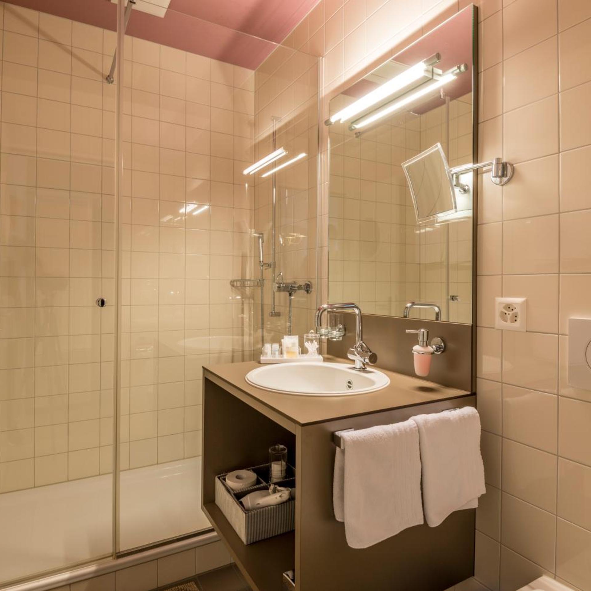 Boutique Hotel KARL 50/50