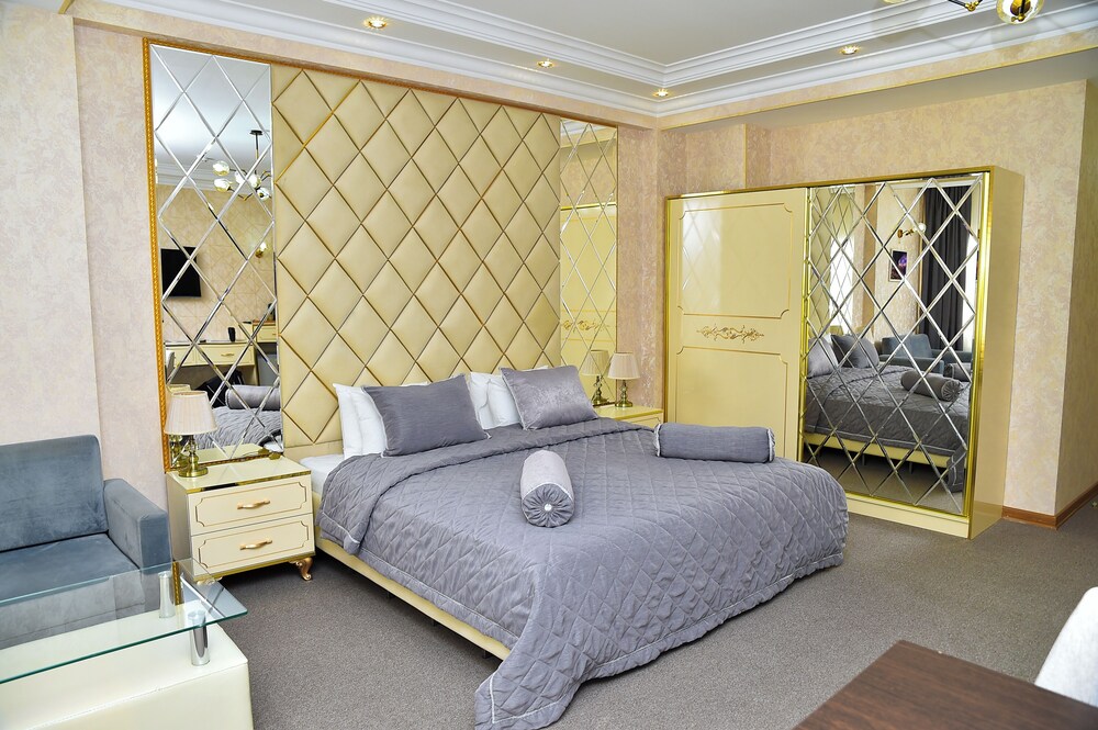 Karat Inn 25/50