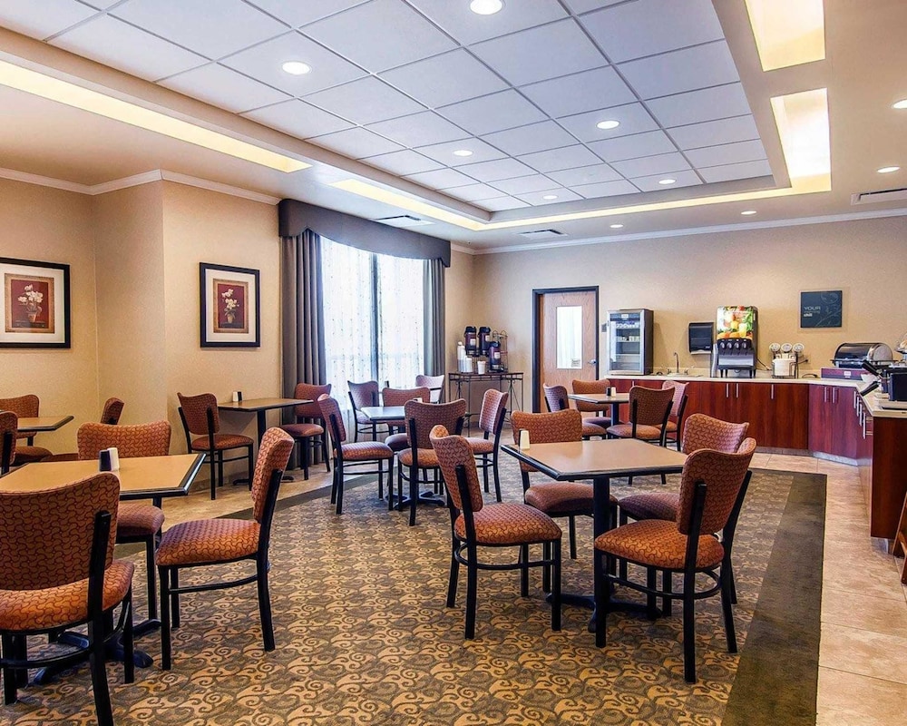 Comfort Inn and Suites Creswell 36/45