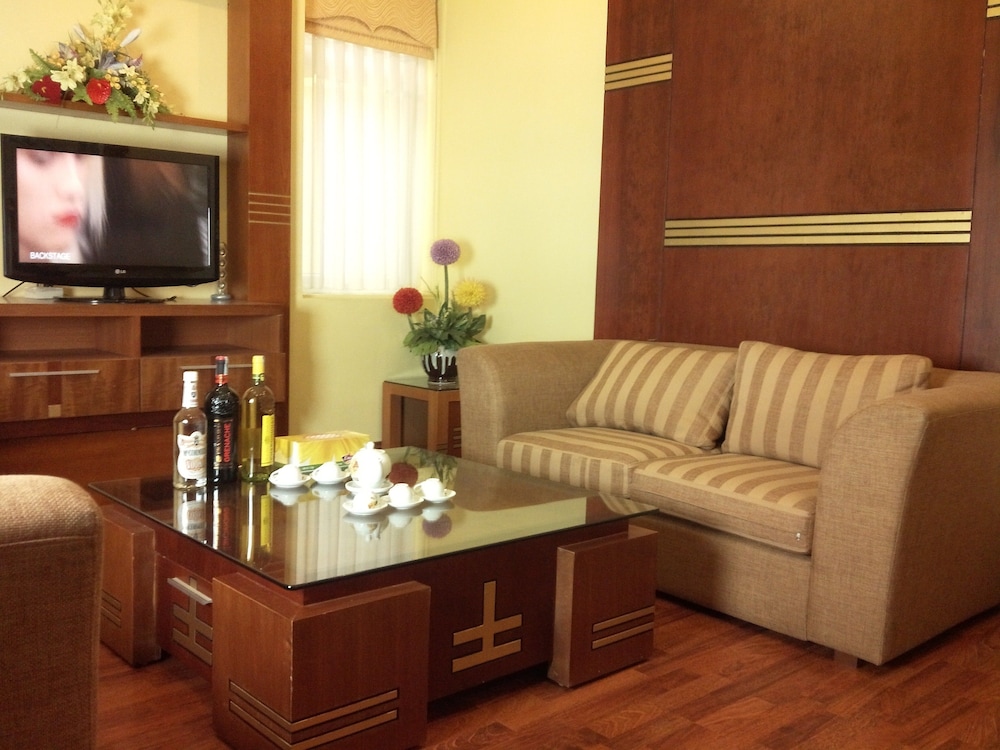 Camela Hotel & Resort 40/65