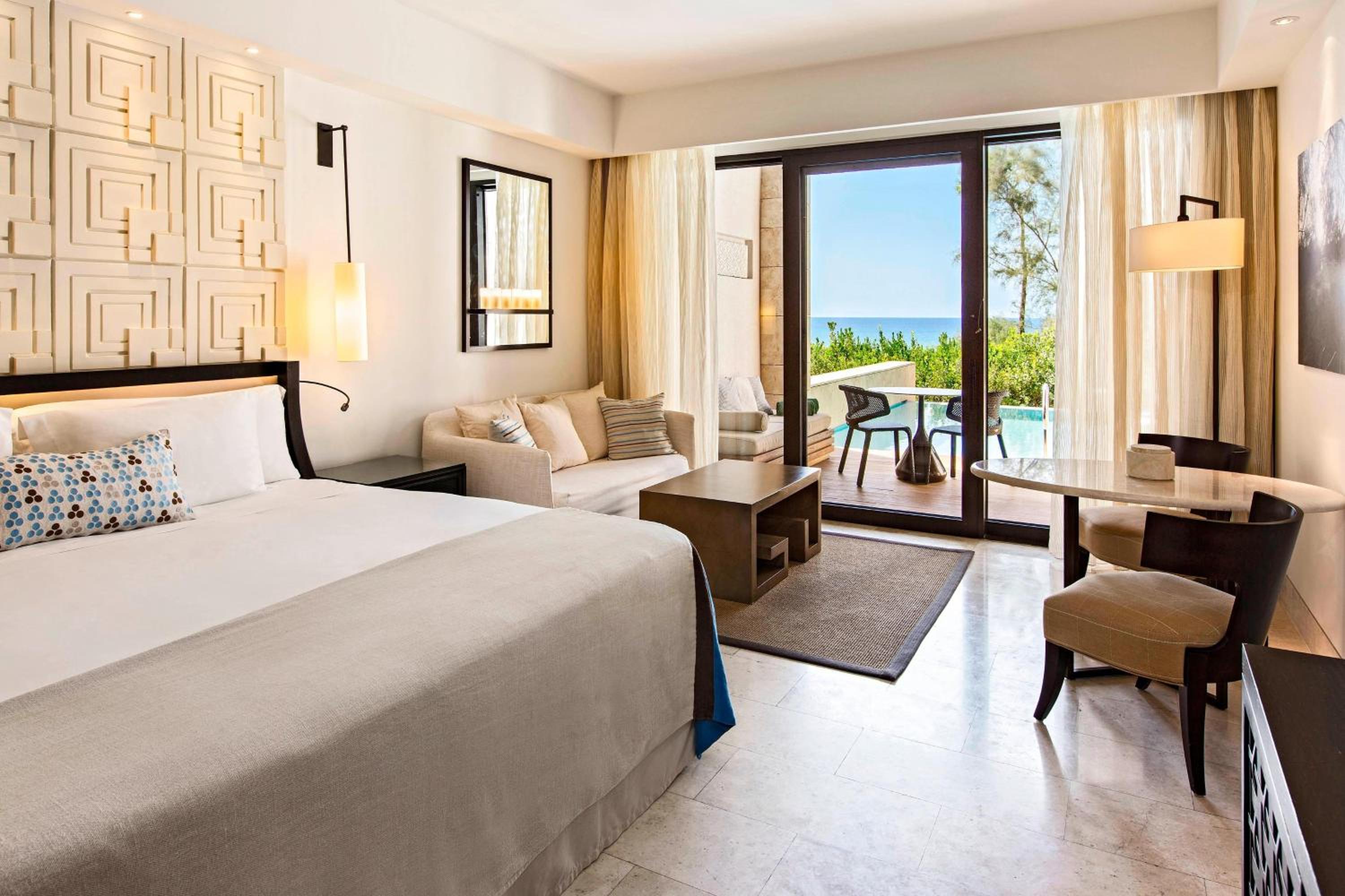 Infinity, Guest Room, Premium, King Bed, Sea View, Private Pool