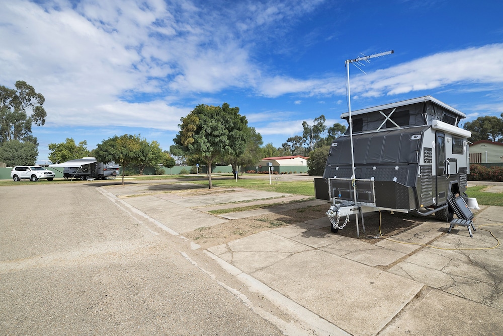 Benalla Tourist Park 15/48
