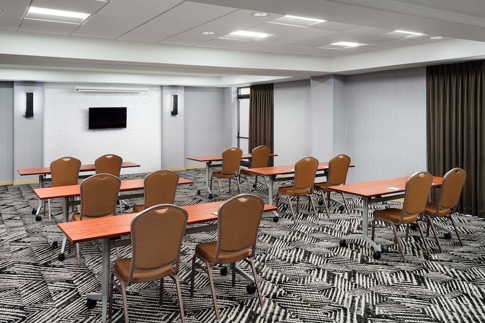 Hyatt Place Greensboro 49/54