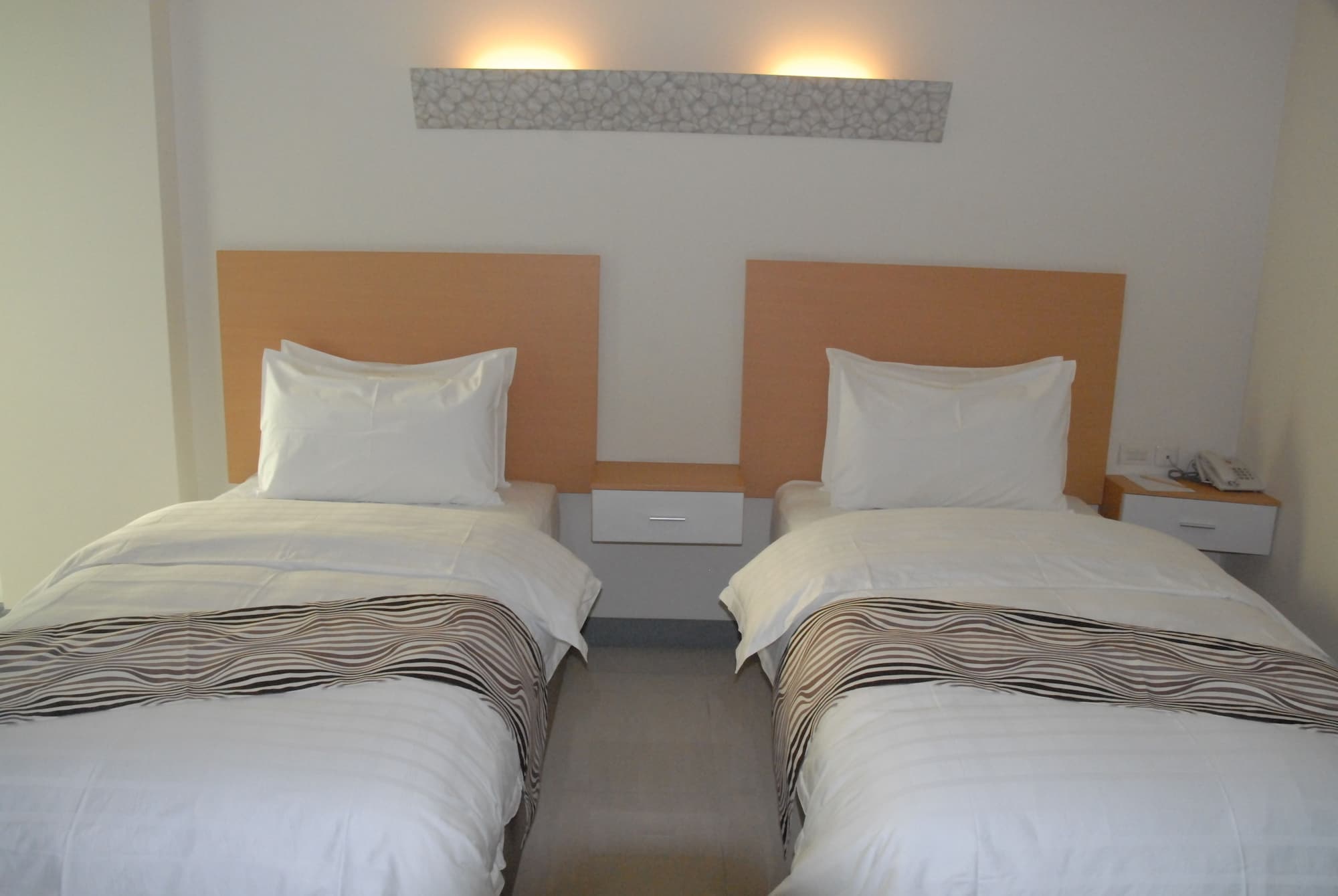 1 Bedroom, Deluxe, Twin Beds, City View