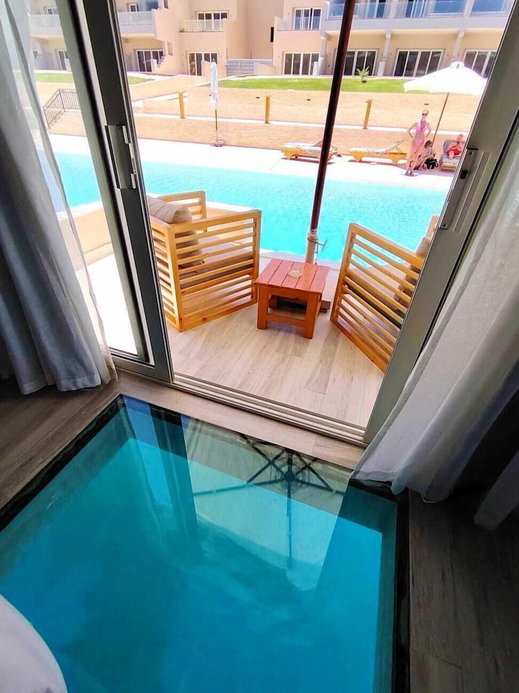 Diamond Beach by Pearl Resorts 55/84