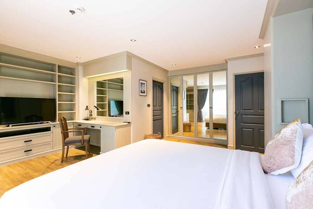 THEA Private Suites by TH District 15/64
