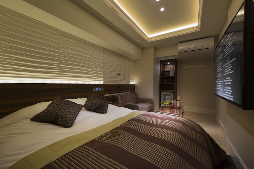 Hotel Times - Adults Only 28/37