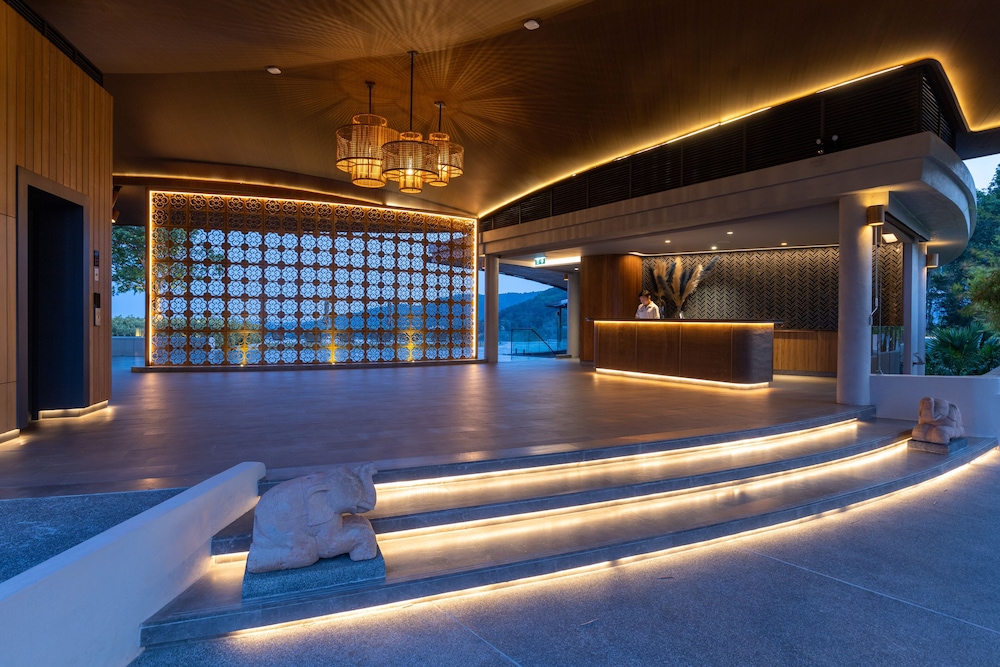 Noku Phuket 7/50