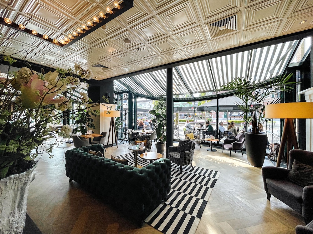 Hotel Theater Figi 25/39