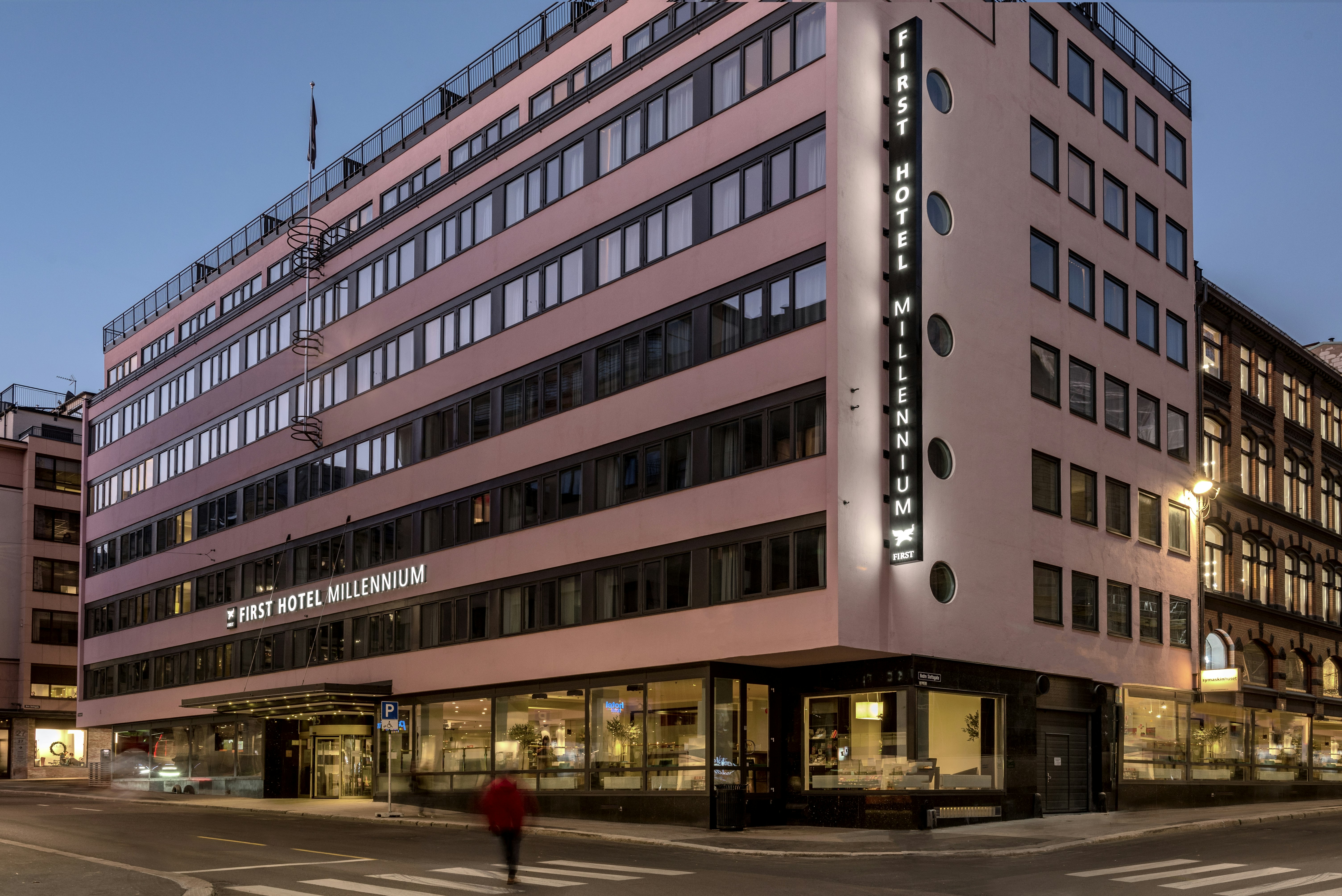 First Hotel Millennium 81/82