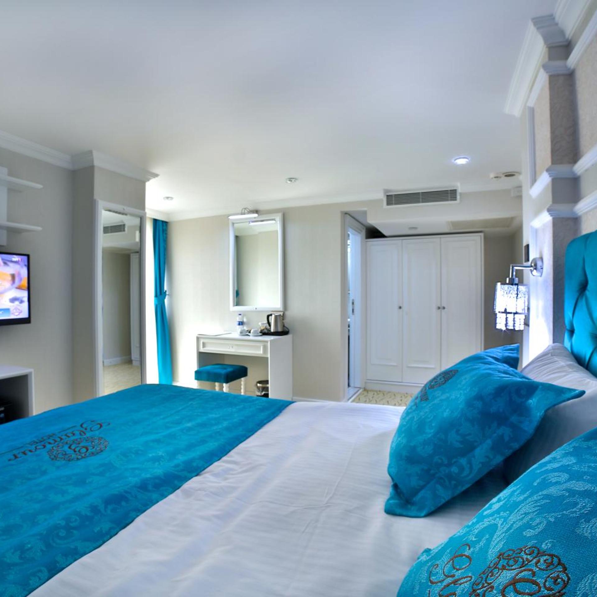 غرفة قياسية بسرير كينج بإطلالة على المدينة، Glamour Hotel 2/3