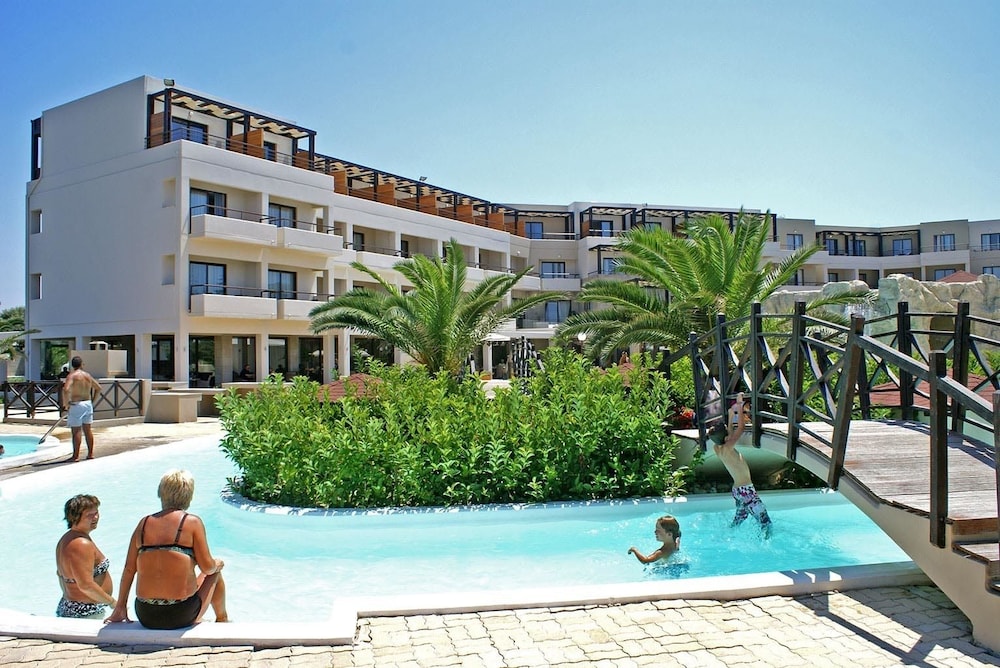 D'andrea Mare Beach Hotel 8/74