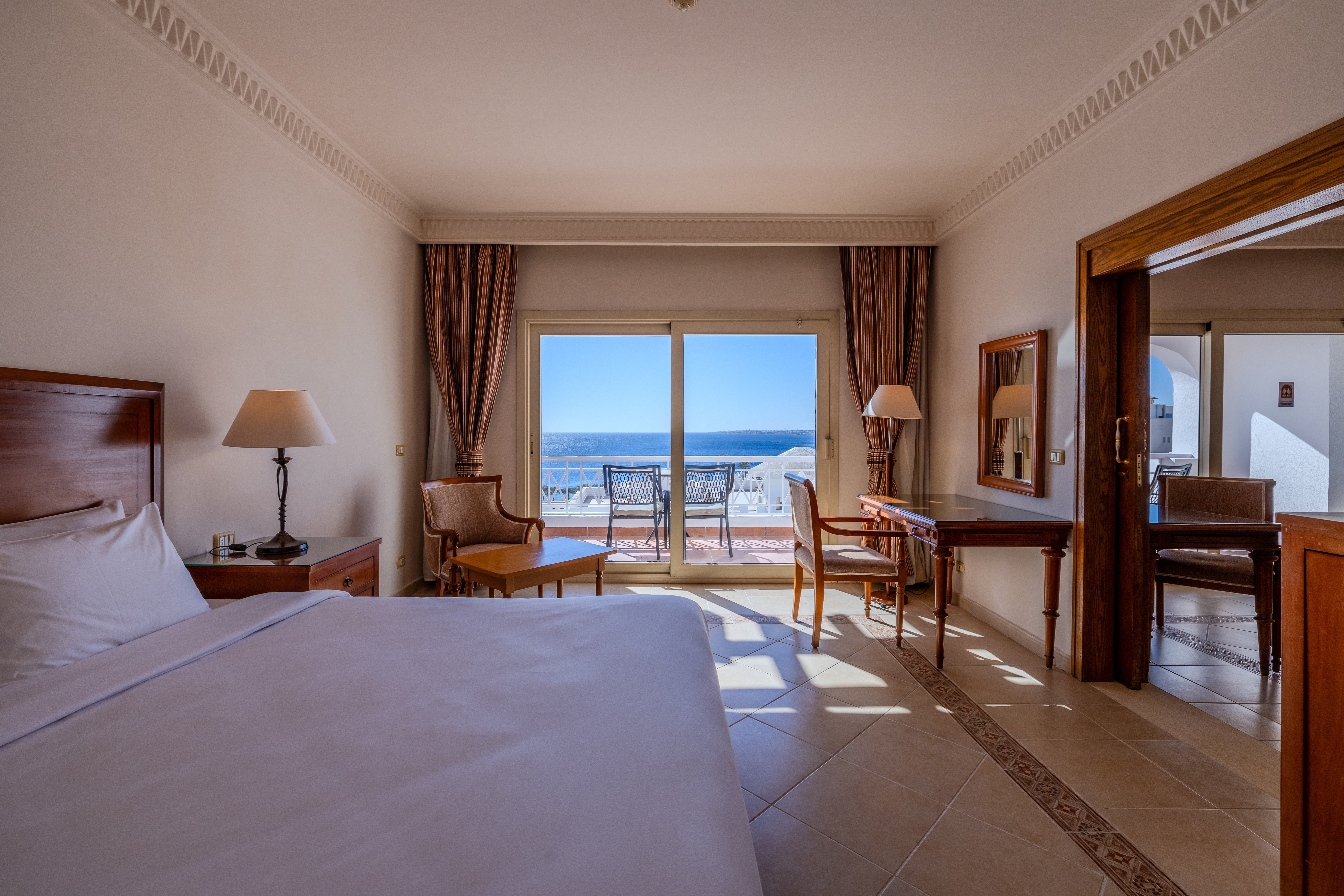 1 Bedroom, Suite, Sea Front, Balcony