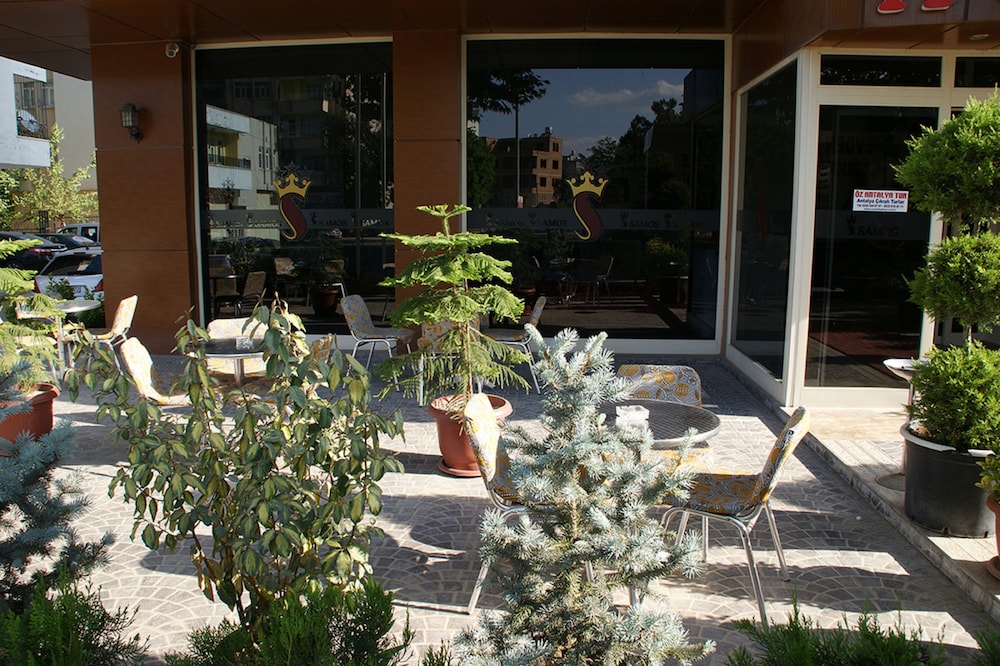 Samos Hotel 3/33