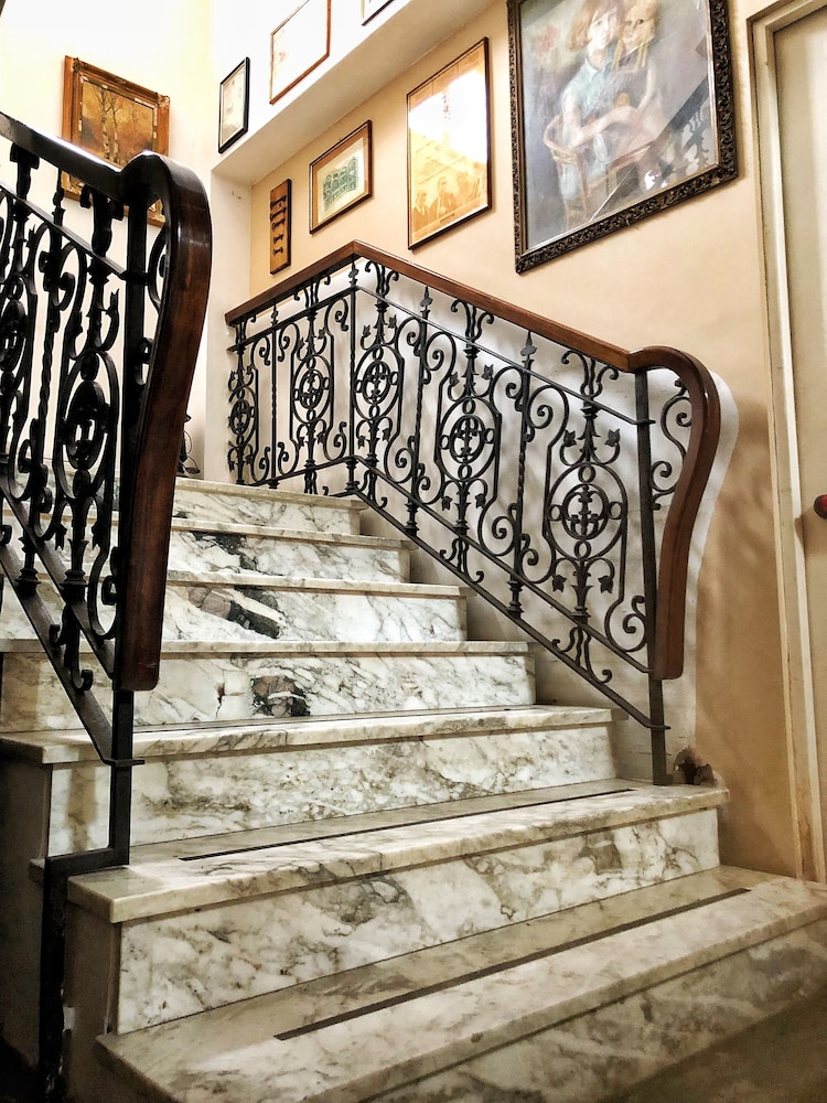 Hotel La Villa photo2