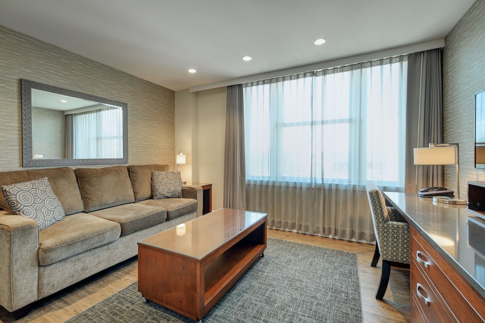 Strathcona Hotel 24/42