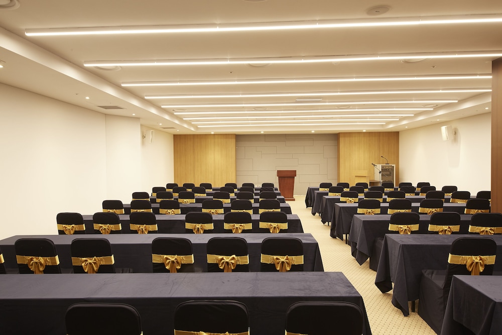 Ramada Hotel & Suites by Wyndham Gangwon Pyeongchang 53/66