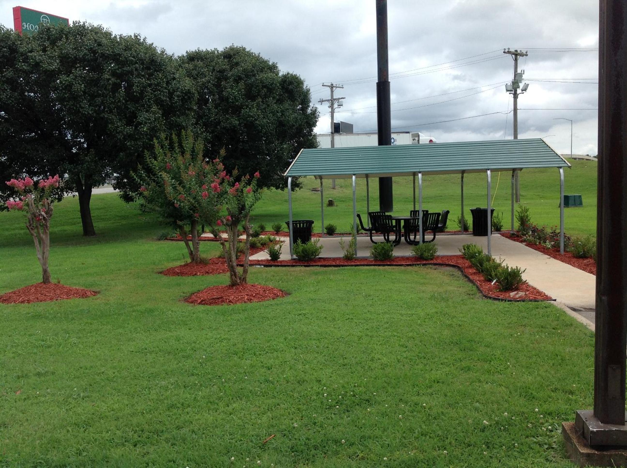 Hallmarc Inn & Suites of West Memphis 47/55
